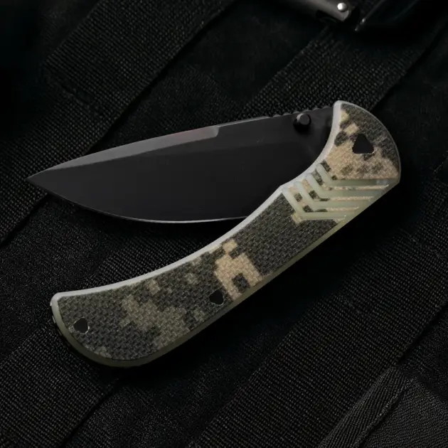 Cav Folder Universal Camouflage Pattern