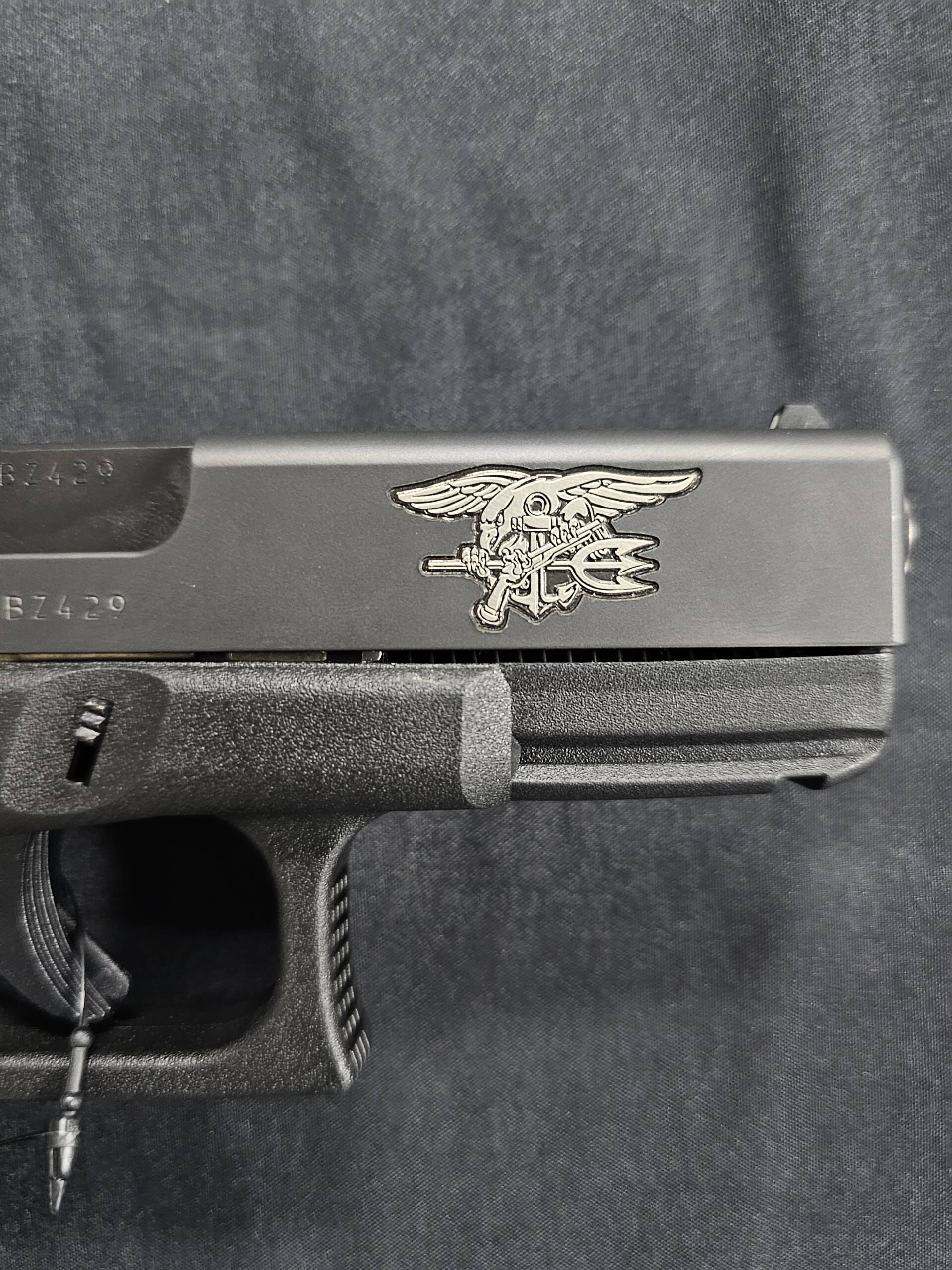 Glock 19 Gen 3 (Naval Special Warfare) 9mm - Image 3